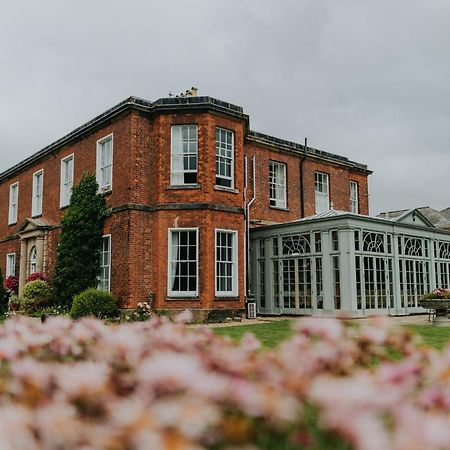 Burton-upon-Trent Dovecliff Hall Hotel מראה חיצוני תמונה
