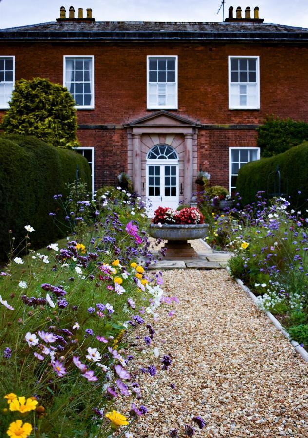 Burton-upon-Trent Dovecliff Hall Hotel מראה חיצוני תמונה